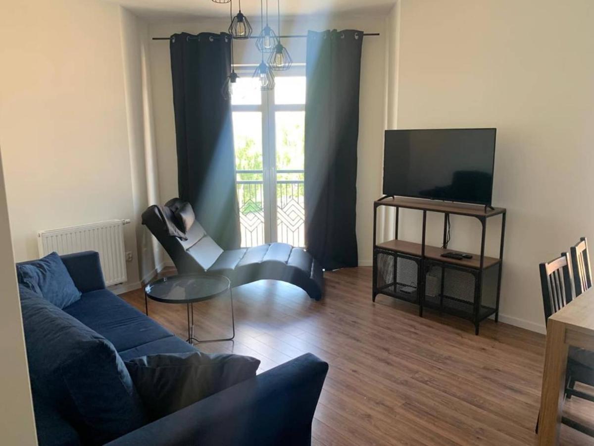 Apartament Batory ทอรูน ภายนอก รูปภาพ